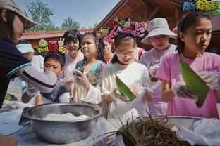 球迷质疑麦金进不了最佳阵，卡拉格回应：确实强，但有B席强吗